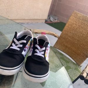 Rainbow child vans